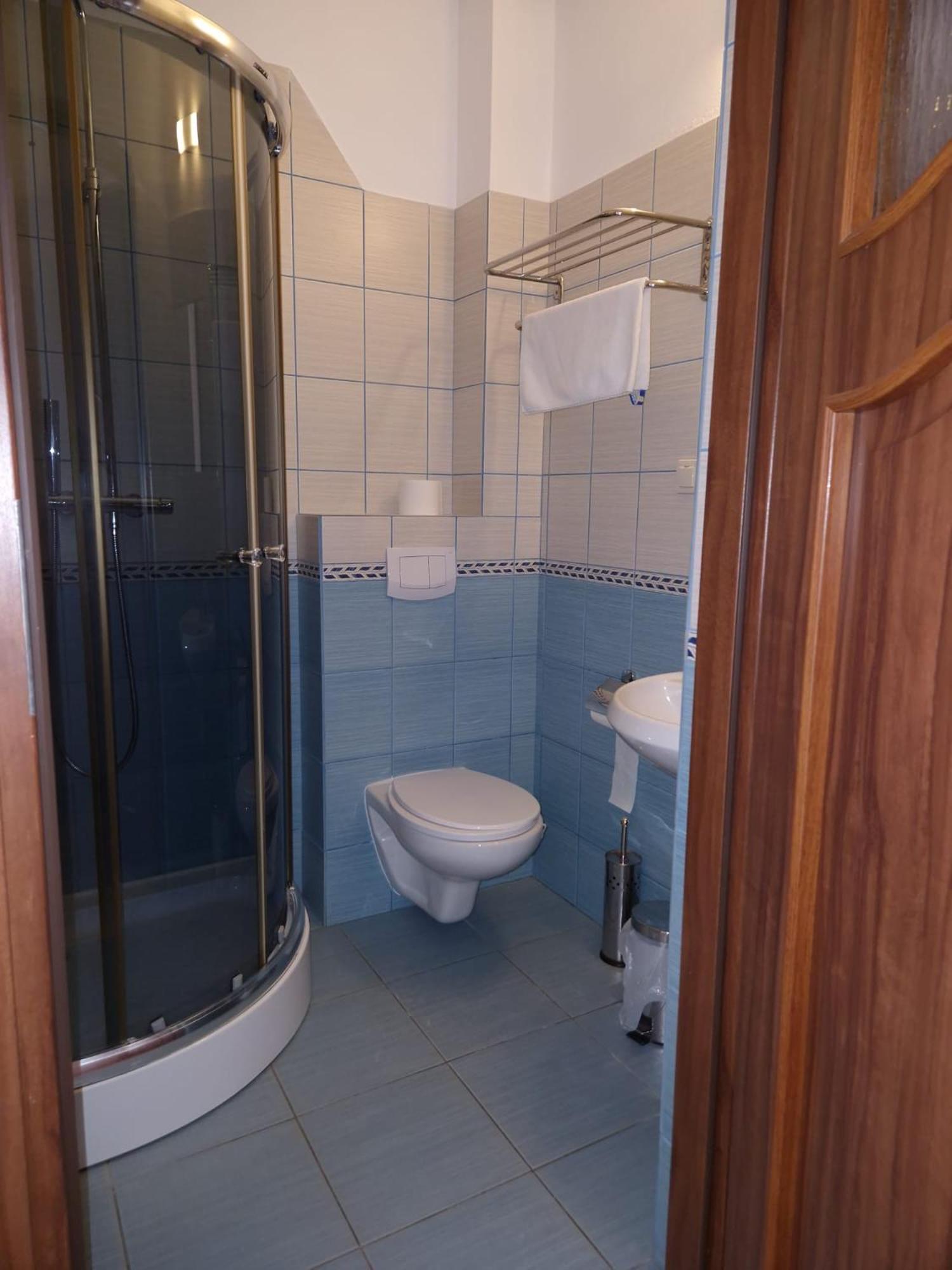 Hotel Gosciniec Ustrzycki Ustrzyki Dolne Esterno foto