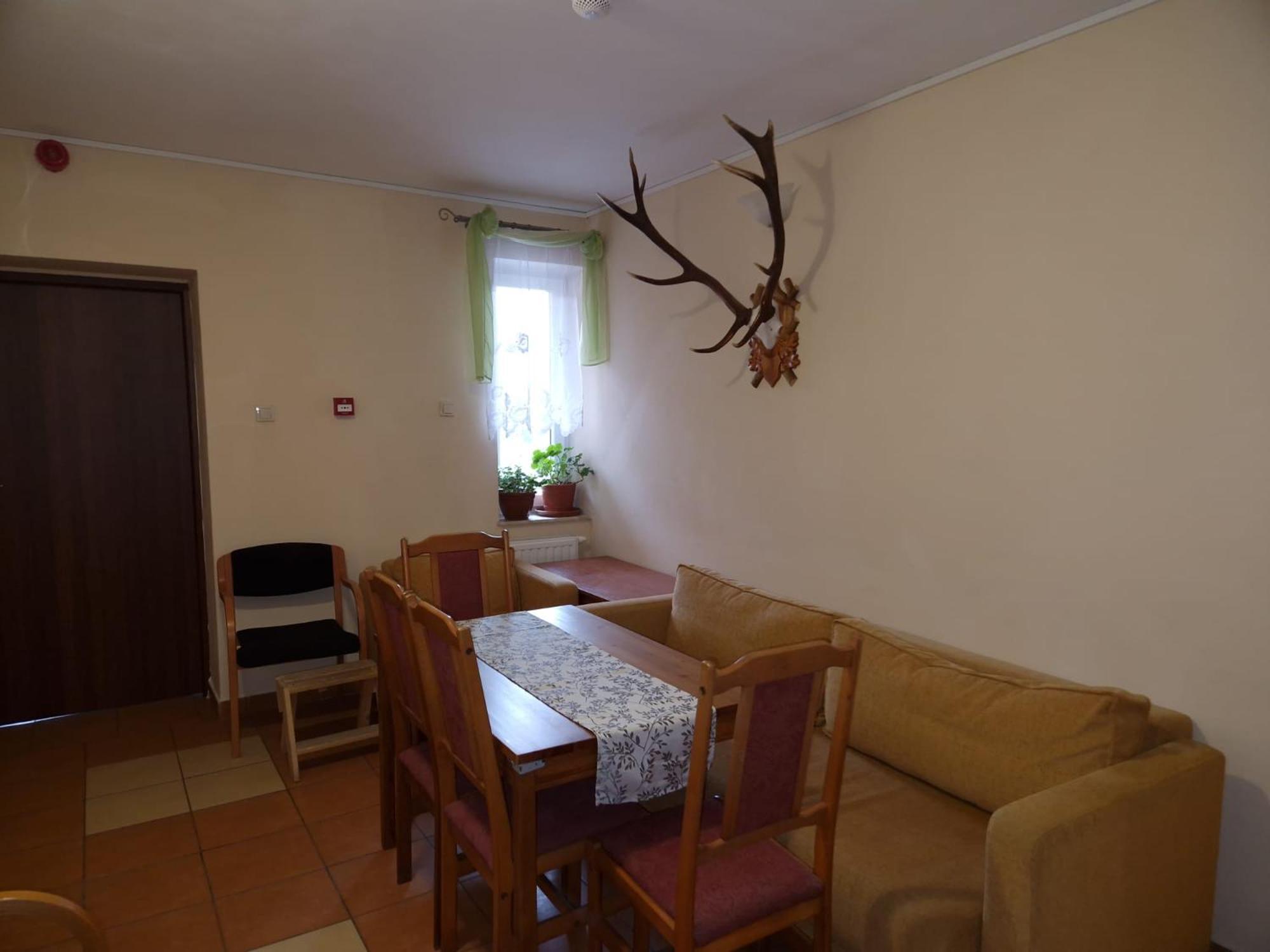 Hotel Gosciniec Ustrzycki Ustrzyki Dolne Esterno foto